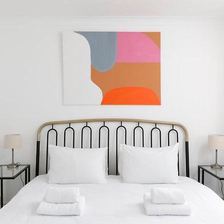 Beachside Retreat 2-Bedroom Gem With Free Private Parking & Outdoor Space Hove Exterior foto