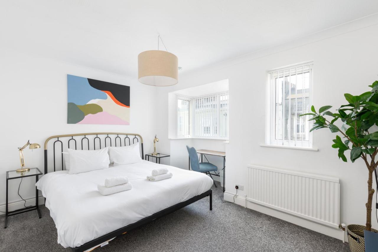 Beachside Retreat 2-Bedroom Gem With Free Private Parking & Outdoor Space Hove Exterior foto