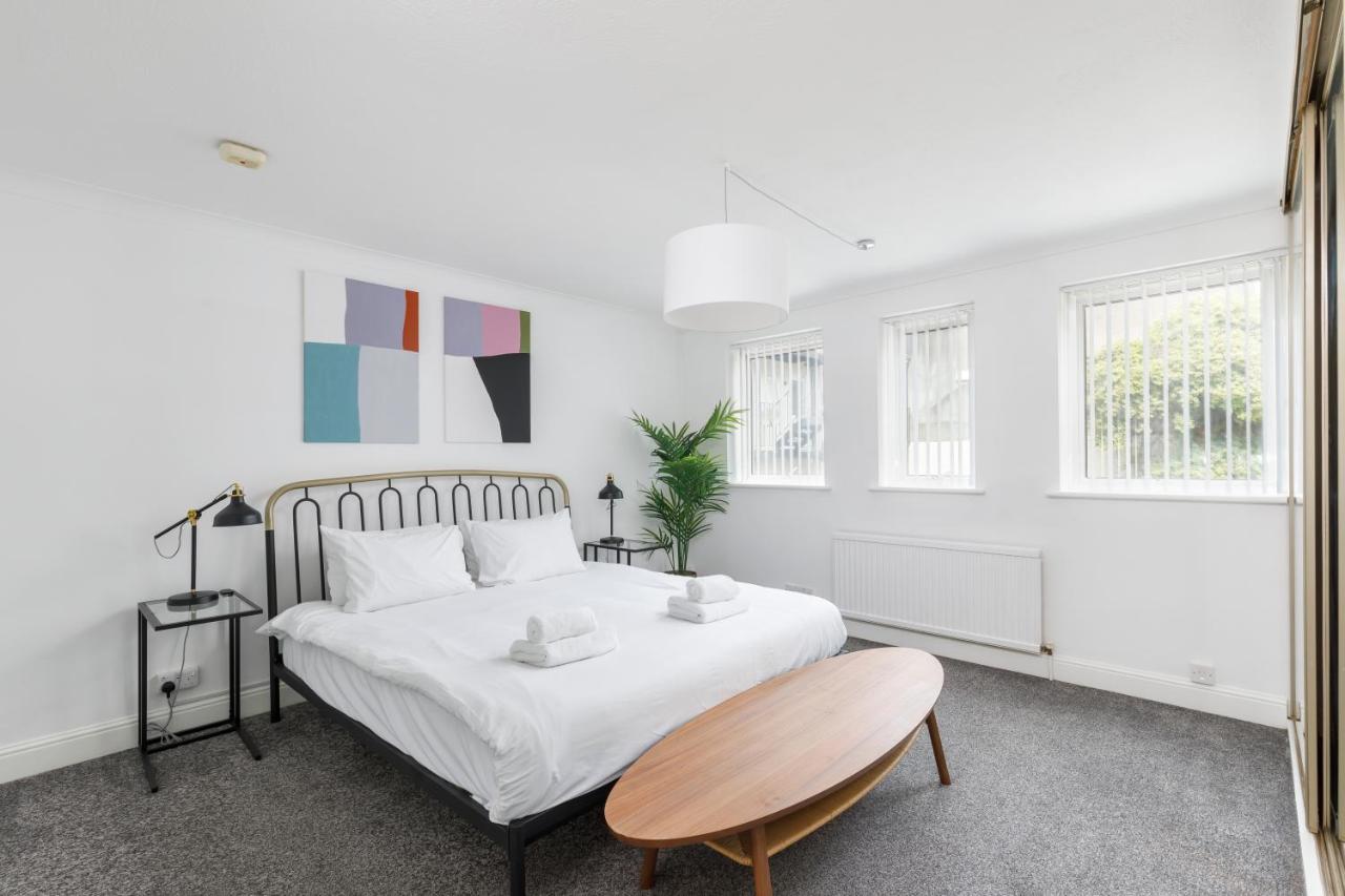 Beachside Retreat 2-Bedroom Gem With Free Private Parking & Outdoor Space Hove Exterior foto
